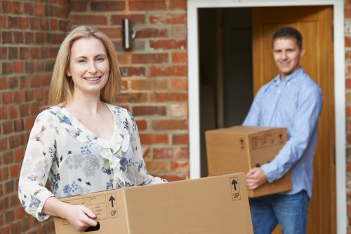 Storage units and moving boxes for local customers in Richmond